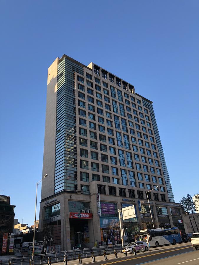 Hub Apartment *